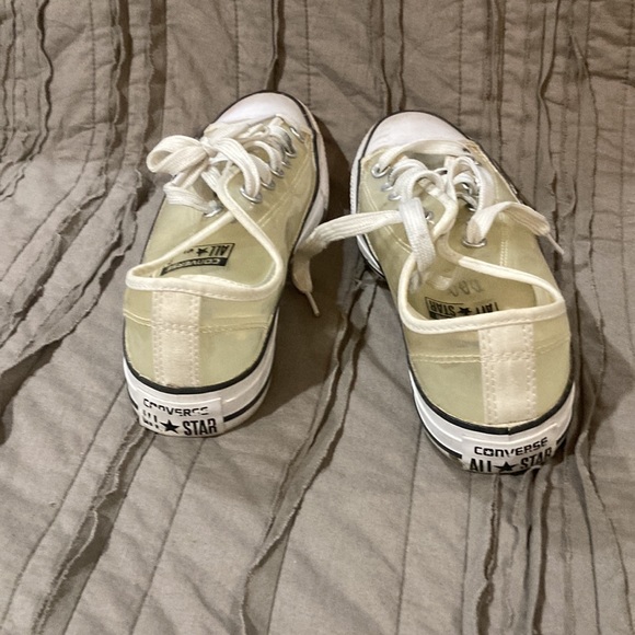 Clear vinyl converse women size 8 - Picture 2 of 4